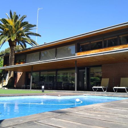 Villa Del Bosque Кастельдафелс Екстер'єр фото